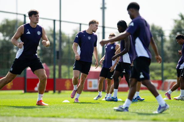 曼联最后一, 马兹拉维很, 够在新赛季 曼联最后一, 马兹拉维很, 够在新赛季